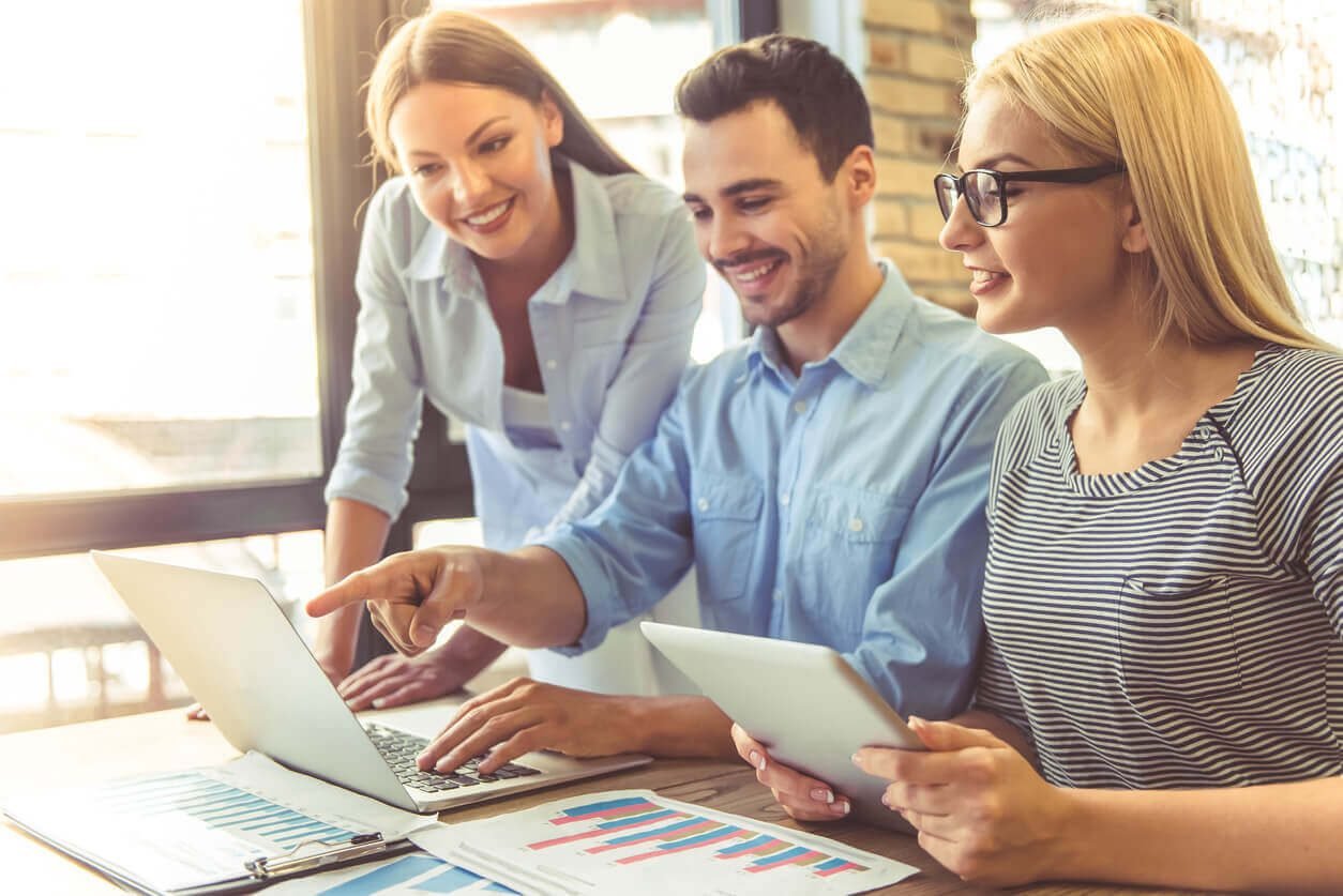 Jóvenes emprendedores rompen esquemas y transforman el mundo empresarial